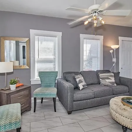 Gorgeous Loft Apartment Centrally Located Tampa